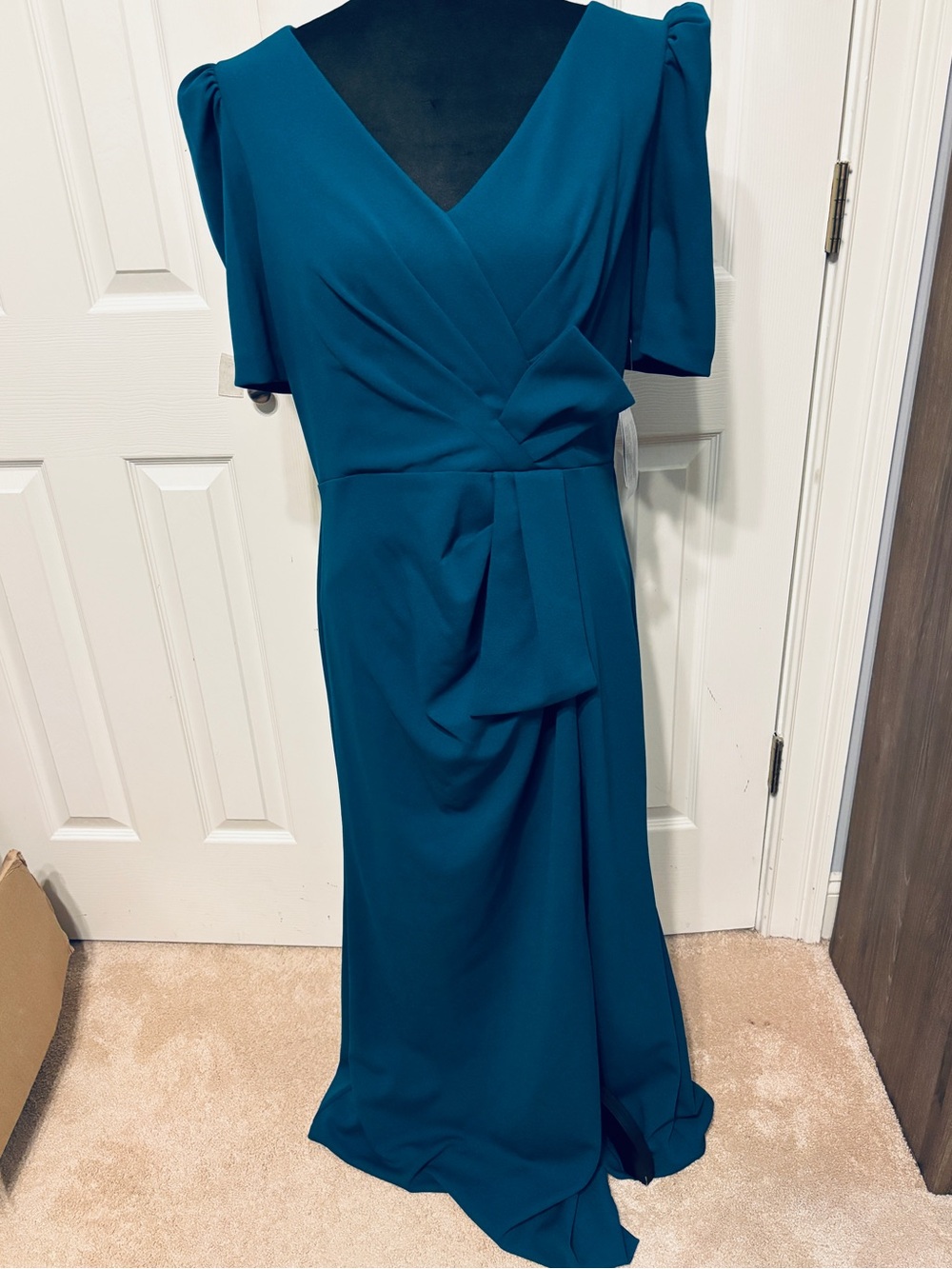 Alex Evenings Crepe Puff Shoulder Gown